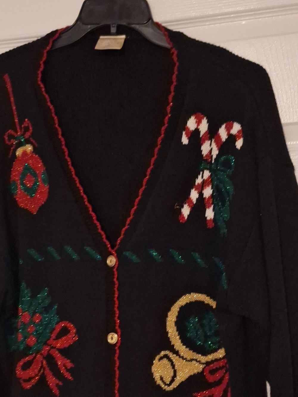 Style Studio 1x Black Holiday Embroidered Cardigan Sweater with Festive Motifs